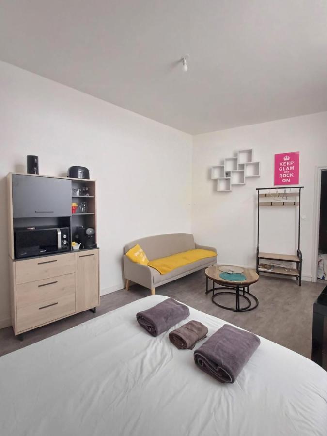 Le One Apartment อาฌ็อง ภายนอก รูปภาพ